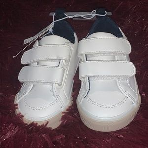 !!SOLD!! Old Navy!! Toddler shoes
